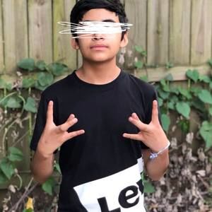 Meet your Posher, Daniel antonio